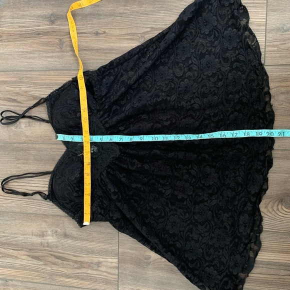 Lingerie - Picture 6 of 7